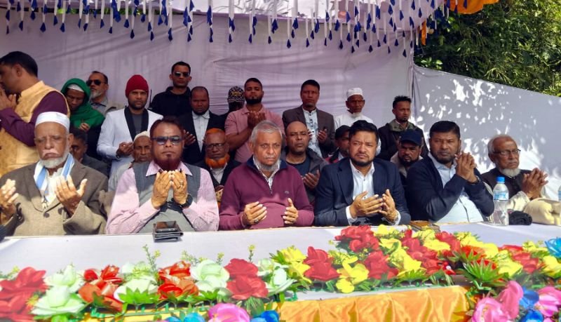 ফ্যাসিজমের পতনে মানবিক-বৈষম্যহীন বাংলাদেশের স্বপ্ন দেখছে মানুষ