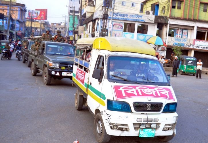 <span style='color:#000;font-size:18px;'>বহুল প্রত্যাশিত ত্রয়োদশ জাতীয় সংসদ নির্বাচন কাল</span><br/> ঝুঁকিপূর্ণ কেন্দ্র নিয়ে সর্বোচ্চ সতর্ক অবস্থানে আইনশৃঙ্খলা রক্ষাকারী বাহিনী