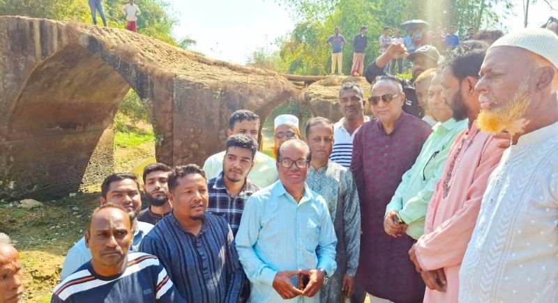 <span style='color:#000;font-size:18px;'>হবে বিনোদর স্পট, ঈদের পরেই কাজ শুরুর পরিকল্পনা</span><br/> গোলাপগঞ্জে ‘দেওয়ানের পুল’ সচল করতে এমরান চৌধুরী এমপির বিশেষ উদ্যোগ