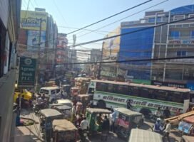 যানজটে অবরুদ্ধ শ্রীমঙ্গল- ভোগান্তিতে জনজীবন, ক্ষতিগ্রস্ত পর্যটন নগরীর ভাবমূর্তি