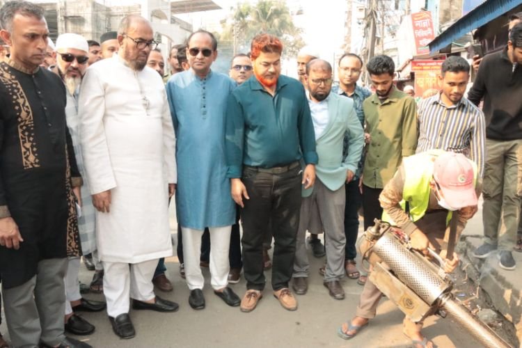 <span style='color:#000;font-size:18px;'>নগরীতে বিশেষ মশক নিধন অভিযান শুরু</span><br/> পরিচ্ছন্ন সিলেট গড়তে সবার সহযোগিতা চাই -প্রশাসক আব্দুল কাইয়ুম চৌধুরী