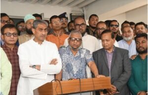 প্রবাসীদের জন্য শিগগিরই প্রবাসী কার্ড চালু করা হবে-প্রবাসী কল্যাণমন্ত্রী