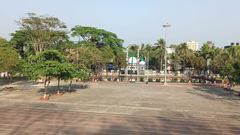 শাহী ঈদগাহে ঈদের প্রধান জামাত সকাল সাড়ে আটটায় 