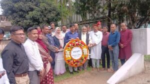 গণহত্যা দিবসে শান্তিগঞ্জে বীর মুক্তিযোদ্ধা শহীদ তালেব ও কৃপেন্দ্র দাশের সমাধিতে পুষ্পস্তবক অর্পণ 