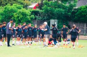 আজ শক্তিশালী প্রতিপক্ষ চীনের মুখোমুখি হবে বাংলাদেশ