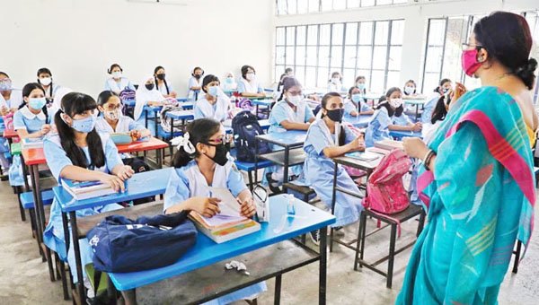 ফিরছে অনলাইন ক্লাস: ৩ দিন করে অনলাইন-অফলাইনে হবে ক্লাস