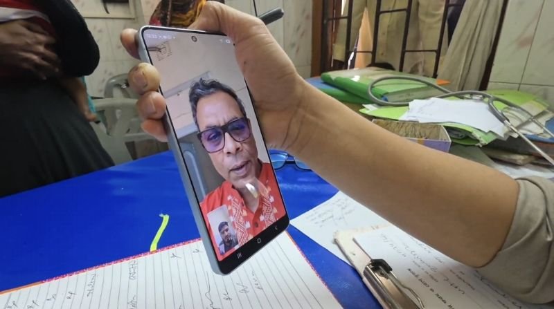 হঠাৎ জকিগঞ্জ উপজেলা স্বাস্থ্য কমপ্লেক্সে স্বাস্থ্য প্রতিমন্ত্রী!