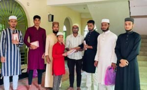 রামাদ্বান উপলক্ষ্যে গোয়াইনঘাট ছাত্র পরিষদের বই বিতরণ