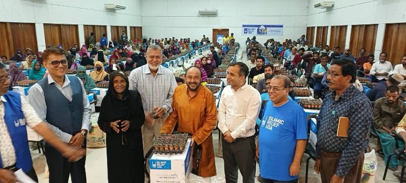 শ্রীমঙ্গলে সুবিধাবঞ্চিত মানুষের মধ্যে খাদ্যসামগ্রী বিতরণ