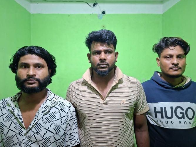 পুলিশের পৃথক অভিযানে মোটরসাইকেল চোর ও ছিনতাইকারীসহ আটক ৩