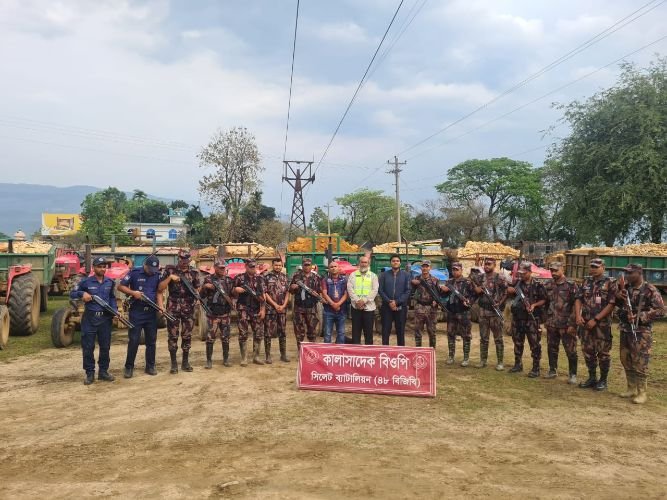 শাহ আরেফিন টিলা এলাকায় অবৈধ পাথরসহ ৩৯ টি ট্রাক্টর ও ৫ জন আটক