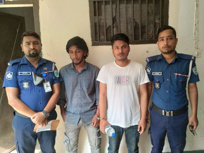 দিরাইয়ে ২ অনলাইন জুয়াড়ি গ্রেফতার