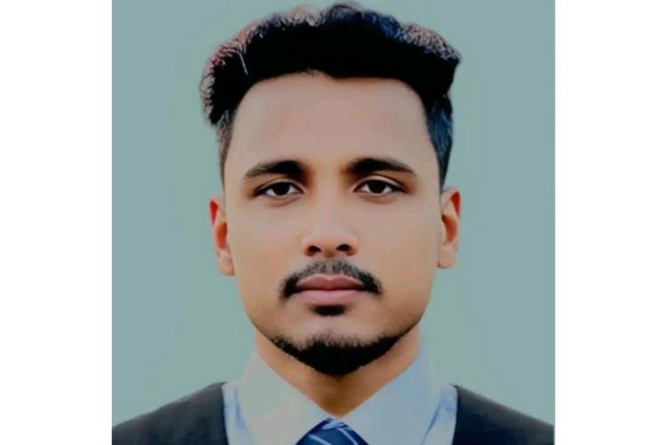 সুদের টাকা দালালকে দিয়ে গ্রিস যাত্রা করেছিলেন ছাতকের মুহিবুর