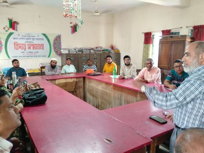 শিক্ষার মানোন্নয়ন ও এসএসসি পরীক্ষা নকলমুক্ত করতে শিক্ষাবোর্ডের কলেজ পরিদর্শকের স্কুল পরিদর্শন