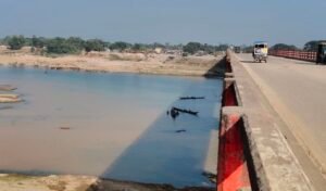 কোম্পানীগঞ্জে মোবাইল কোর্টের অভিযানে হামলা: তাঁতিদল নেতাসহ ৪ জনের জেল