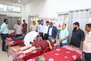 বিশ্ব রক্তদাতা দিবস : শাবিতে রক্তদান কর্মসূচি ও থ্যালাসেমিয়া সচেতনতা আলোচনা