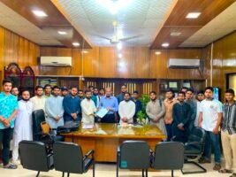 এমসি কলেজে কর্মচারীর ওপর হামলা: জড়িতদের শাস্তির দাবিতে ছাত্রশিবিরের স্মারকলিপি