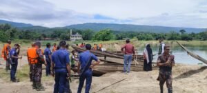 কোম্পানীগঞ্জে অবৈধভাবে বালু উত্তোলনের বিরুদ্ধে অভিযানে ৭০টি বারকী নৌকা ধ্বংস